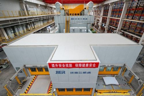 福特領(lǐng)睿閃耀全球市場(chǎng) 富山工廠引領(lǐng)數(shù)字化造車(chē)新篇章